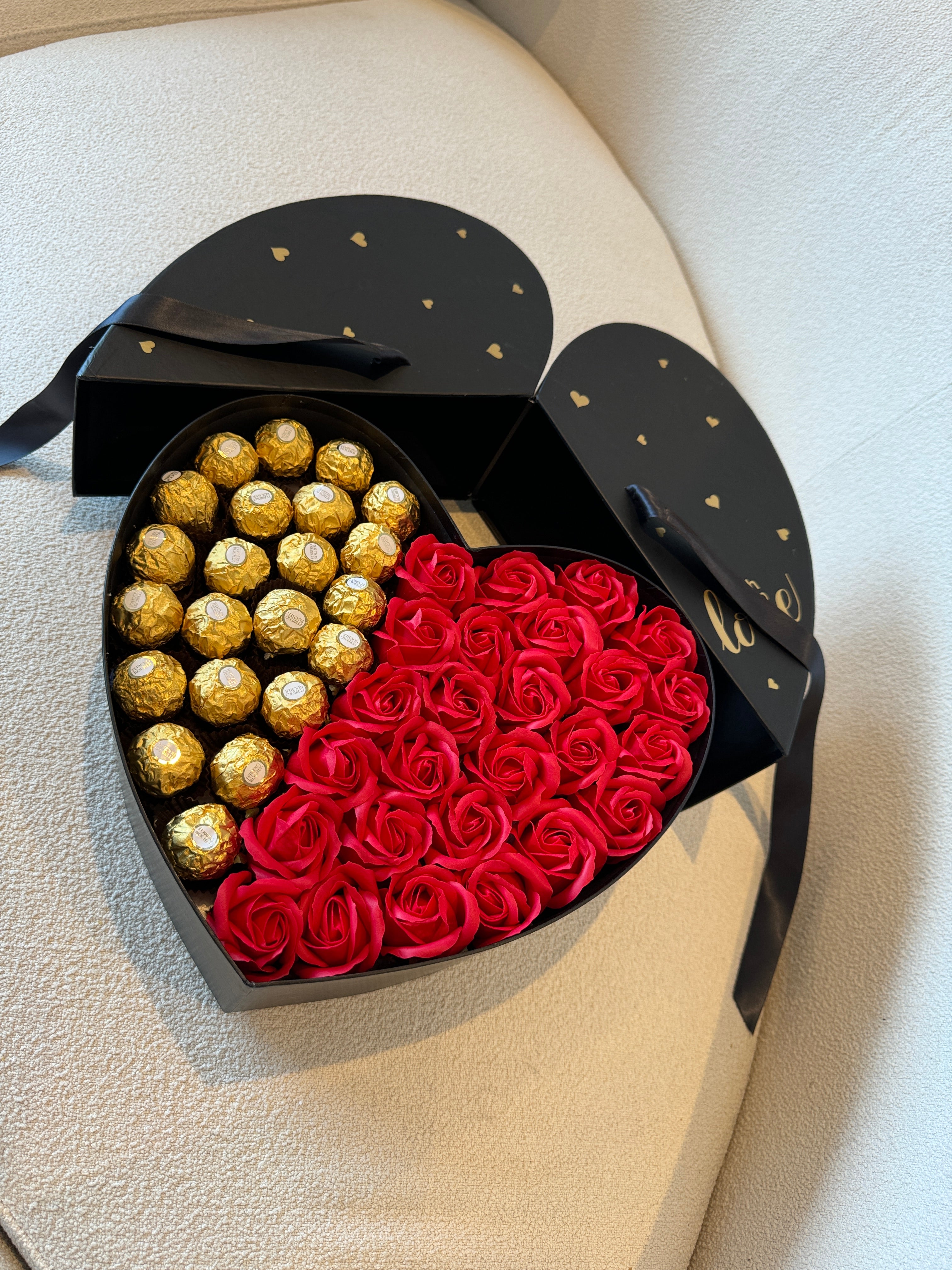 Red roses heart box with chocolates